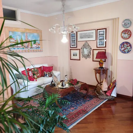Lovely Casa Paola Villlafranca Centro 住宿加早餐酒店 维罗纳自由镇
