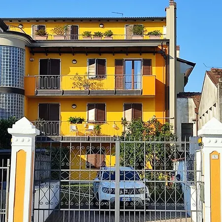 住宿加早餐酒店 Lovely Casa Paola Villlafranca Centro